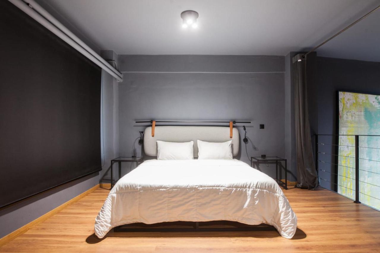 Trendy Industrial Apt Next To Museum Of Acropolis 아테네 외부 사진